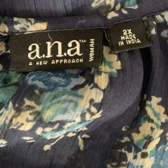 ANA A.N.A. A New Approach Woman's Blue Floral Sheer‎ Cap Sleeve Blouse Size 2X - Picture 6 of 7